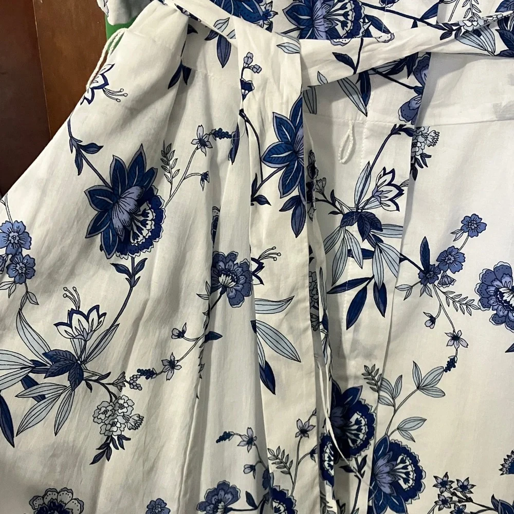 Calvin Klein White Midi Shirt Dress with Blue Floral Print - Picture 5 of 8